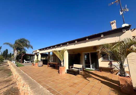 Villa in Los Belones