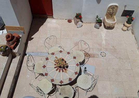 Town house in Raspay