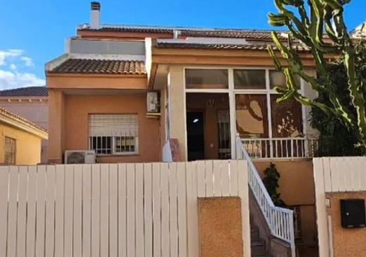 Town house in Los Alcazares