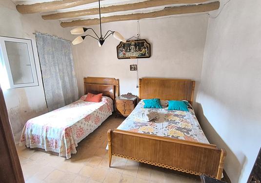 Country house in Yecla