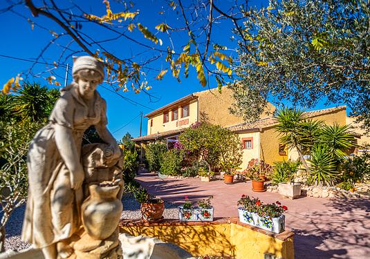 Commercial in Hondón de las Nieves