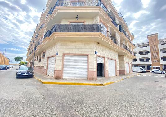 Commercial in Formentera del Segura
