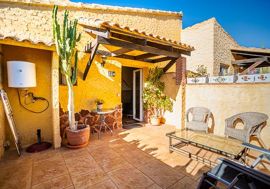 Commercial in Hondón de las Nieves