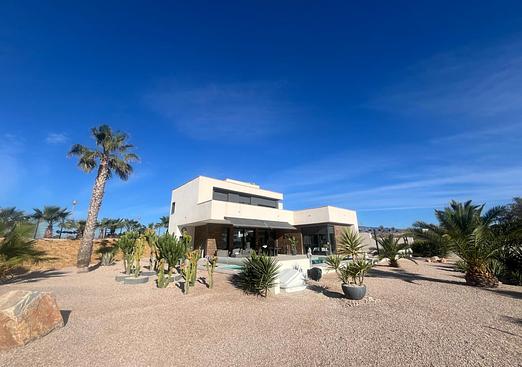 Villa in Hacienda del Alamo