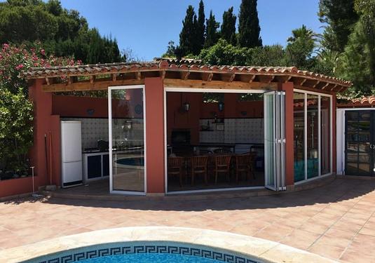 Villa in Alfas del Pi