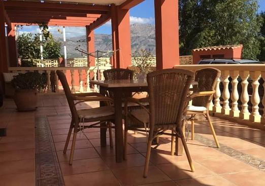 Villa in Alfas del Pi