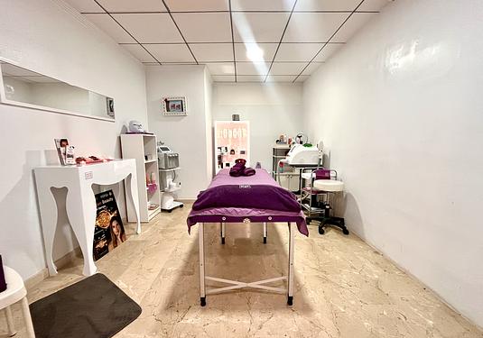 Commercial in Villamartin