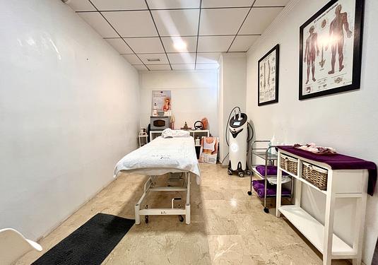 Commercial in Villamartin