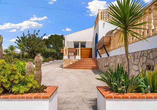 Villa in Murla