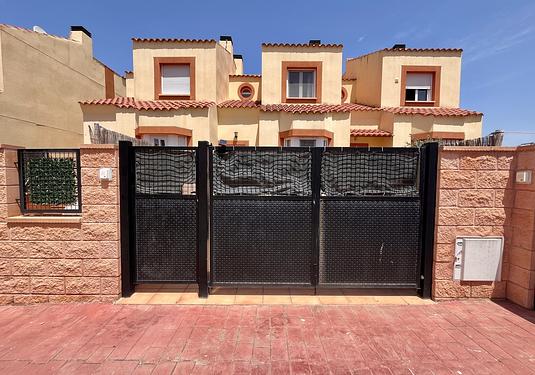 Town house in Cabo Roig