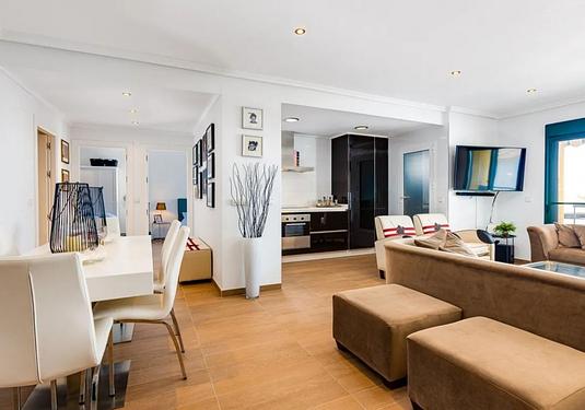 Apartment in Lomas De Campoamor