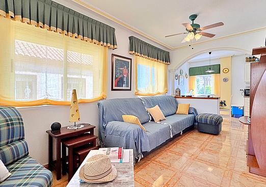 Apartment in Orihuela Costa