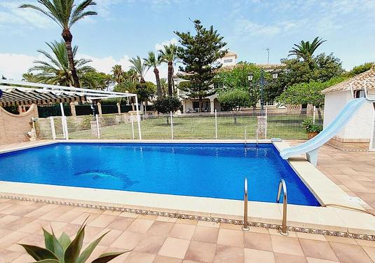 Villa in Orihuela Costa