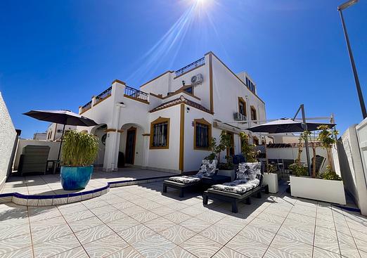 Duplex in Vistabella Golf Entre Naranjos