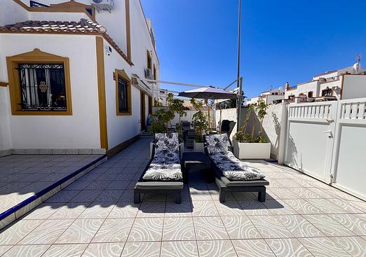 Duplex in Vistabella Golf Entre Naranjos