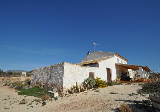 Country house in Torre Del Rico