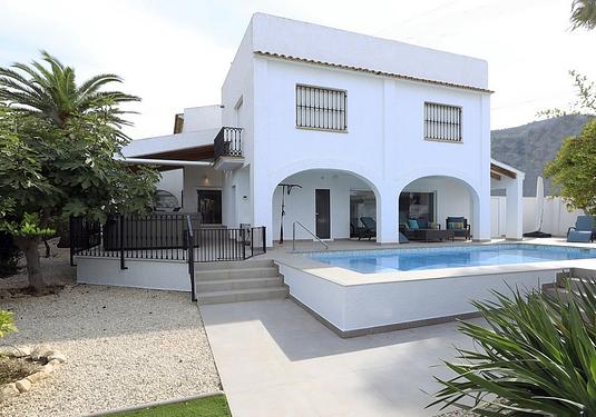 Villa in Albir