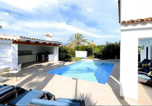 Villa in Albir