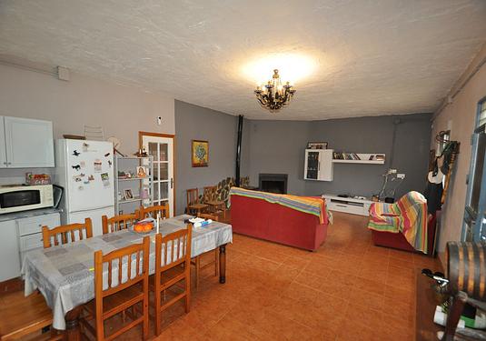 Country house in Salinas