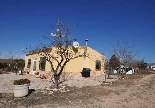 Country house in Salinas