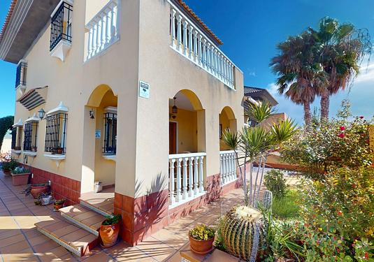 Semi detached in Los Alcazares