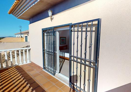 Semi detached in Los Alcazares