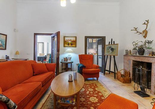 Country house in Dolores