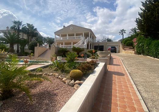 Villa in Algorfa
