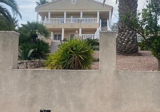 Villa in Algorfa