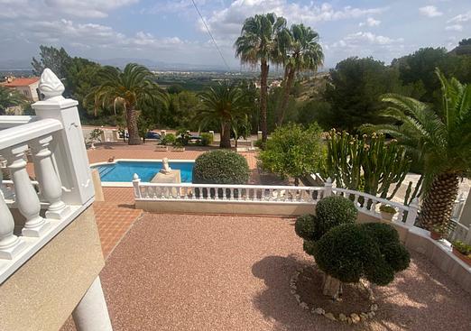 Villa in Algorfa