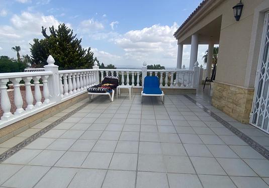 Villa in Algorfa
