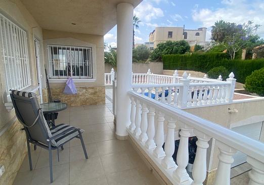 Villa in Algorfa