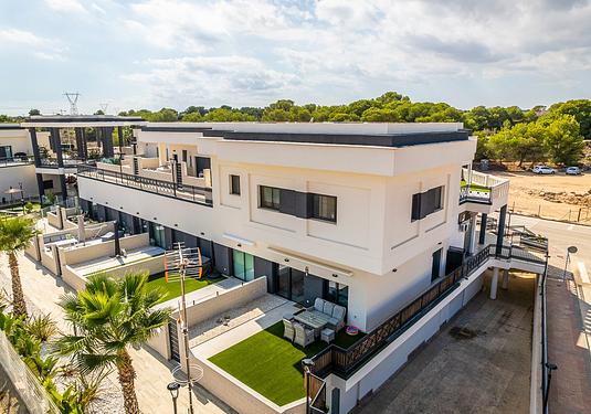 Apartment in Algorfa