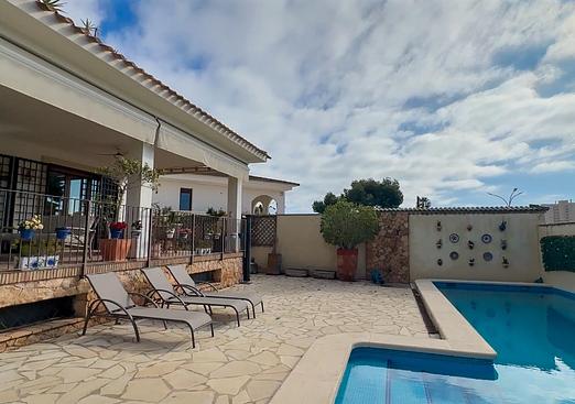 Villa in Dehesa de Campoamor