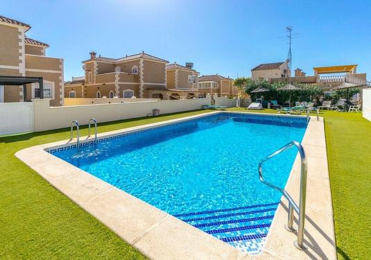 Bungalow in San Miguel de Salinas