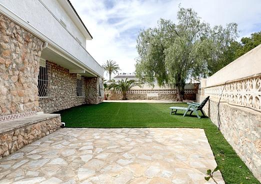 Villa in Orihuela Costa