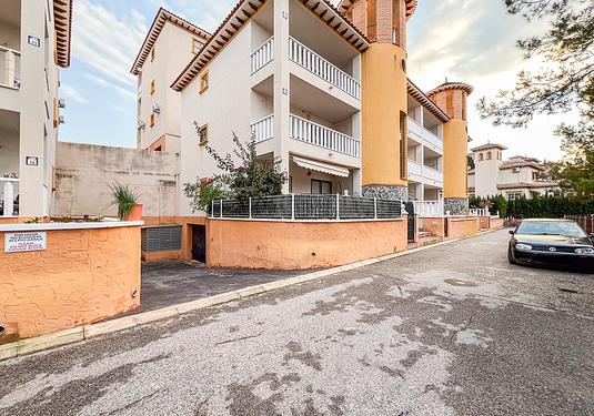 Parking  in Orihuela Costa