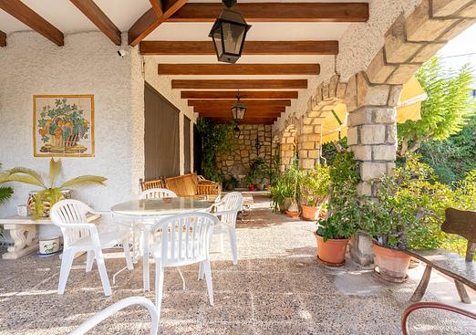 Villa in Alicante