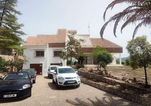 Commercial in Ayora