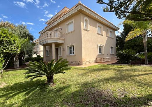Villa in Orihuela