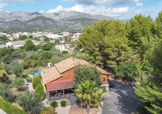 Commercial in Orba