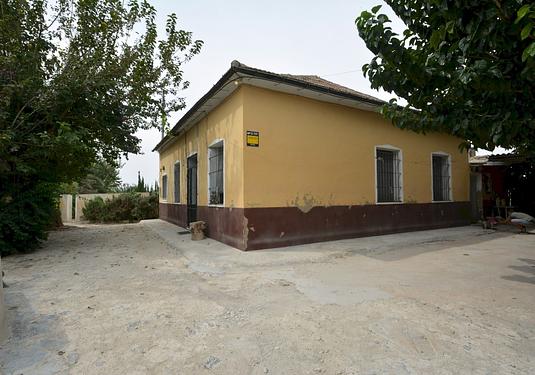 Country house in Almoradi