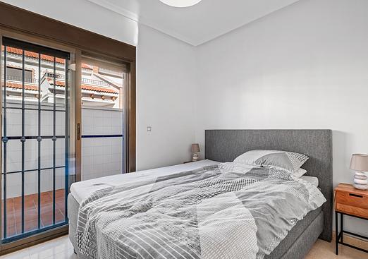 Town house in San Miguel de Salinas