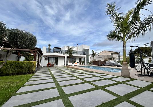 Villa in Los Balcones