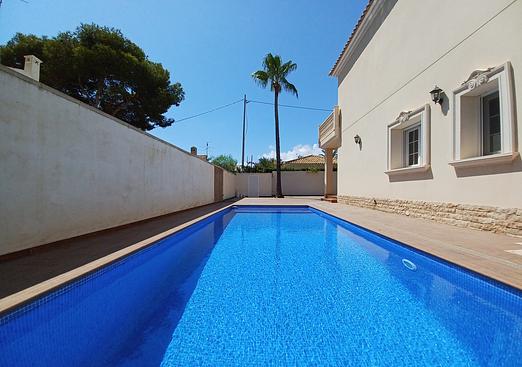 Villa in Cabo Roig