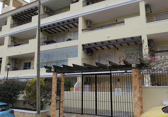 Apartment in Orihuela Costa