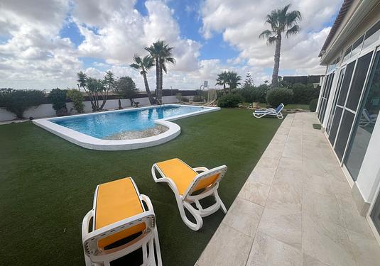 Villa in Gea Y Truyols