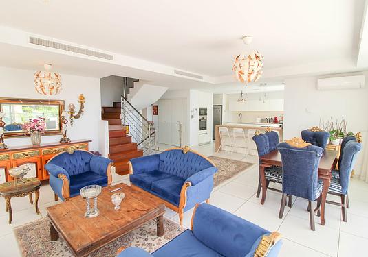 Villa in Benalmadena