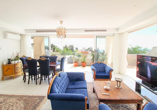 Villa in Benalmadena