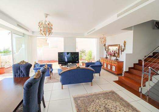 Villa in Benalmadena